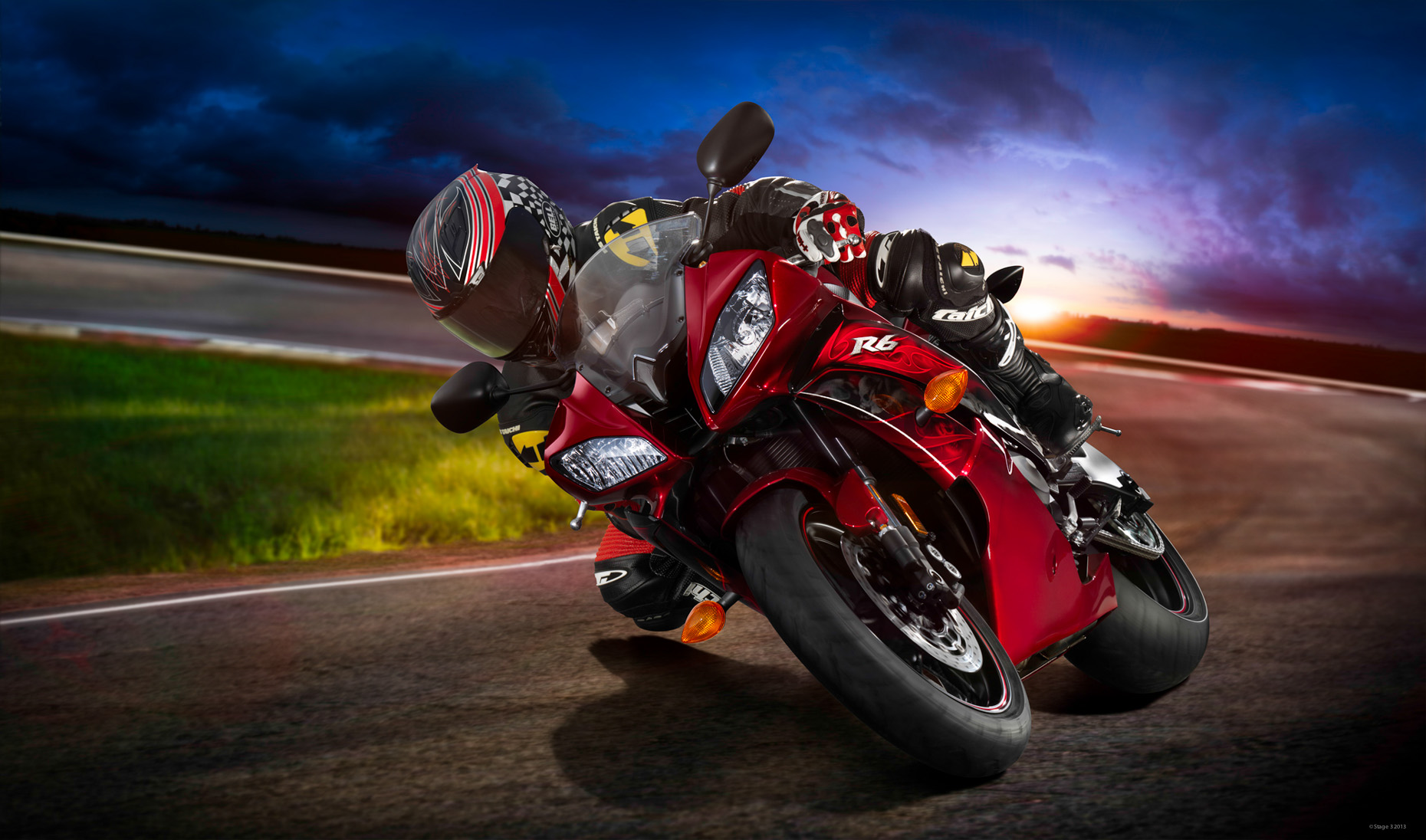 Stage3_Retouching_BikeRider final NoTireLines 12kPxl v3 flat.jpg